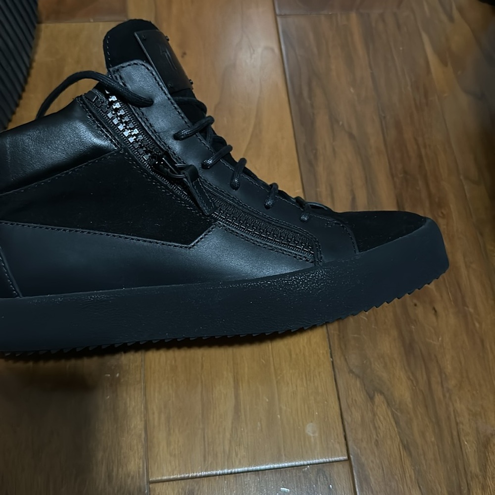 Giuseppe Zanotti High Top Sneakers - Picture 9 of 12